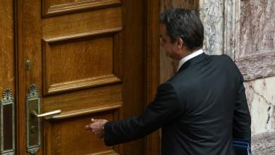 ta-erotimata-poy-den-apantise-o-mitsotakis-gia-ta-voucher-0