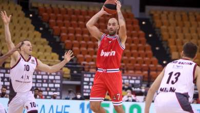espase-to-aittito-tis-armani-o-olympiakos-vinteo-0