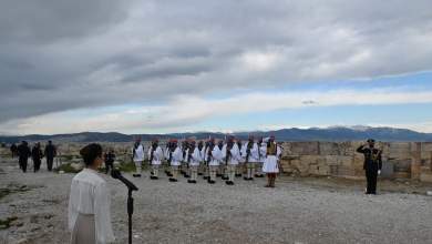 karaindroy-gia-ethniko-ymno-apo-a-zanni-i-epilogi-deichnei-agnoia-kai-elleipsi-sevasmoy-stin-techni-0