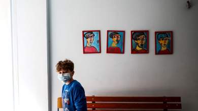 i-anaxiopistia-ton-self-tests-anastatonei-goneis-kai-ekpaideytikoys-0