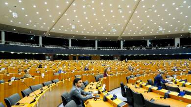 nea-akrodexia-emfanisi-tis-nd-kata-ton-amvloseon-psifisan-oi-galazioi-eyrovoyleytes-0