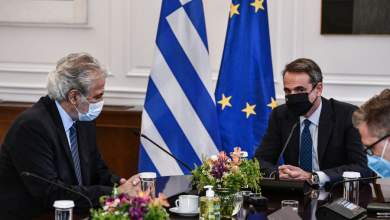 fones-kai-sti-nd-gia-paraitiseis-meta-to-chaos-stin-attiki-poioi-ypoyrgoi-vriskontai-sto-stochastro-0