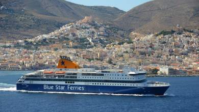 oi-diakopes-xekinoyn-sta-ploia-tis-blue-star-ferries-0