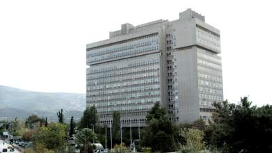 guardian-gia-parakoloythiseis-stin-ellada-to-skandalo-poy-thymizei-skoteines-meres-tis-diktatorias-0