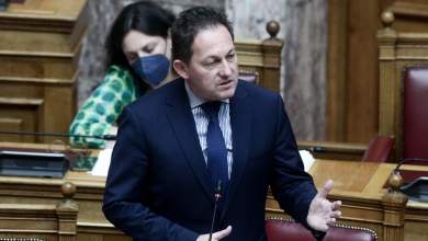 exigiseis-zita-to-pasok-gia-diloseis-petsa-eipe-oti-o-gerapetritis-gnorizei-ton-logo-parakoloythisis-toy-androylaki-0