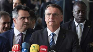 vrazilia-den-paradechetai-tin-itta-toy-o-mpolsonaro-alla-tha-paradosei-tin-exoysia-ston-loyla-0