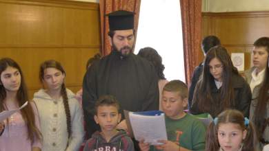 kivotos-toy-kosmoy-synechizetai-to-thriler-me-ton-patera-antonio-agnosto-poy-vrisketai-meta-kai-tin-eisaggeliki-entoli-0