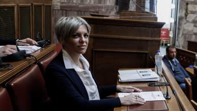 sofia-nikolaoy-tha-paraititho-an-moy-to-zitisei-o-mitsotakis-o-syriza-piese-to-sdoe-vinteo-0