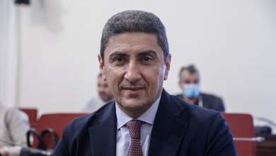 aygenakis-epivevaionei-tis-epafes-me-saoydiki-aravia-kai-aigypto-gia-to-moyntial-toy-2030-0