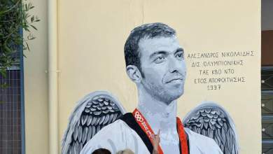 alexandros-nikolaidis-gkrafiti-toy-olympioniki-sto-lykeio-ap-opoy-apofoitise-0