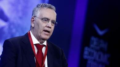 ntogiakos-gia-ypoklopes-an-ixera-tha-parempodiza-tin-adae-0