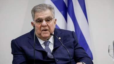 ekloges-2023-akrodexios-synaspismos-me-epikefalis-ton-emfietzogloy-enopsei-ton-eklogon-stis-25-ioynioy-0
