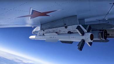 mayri-thalassa-dyo-rosika-su-27-anachaitisan-vretanika-stratiotika-aeroskafi-0